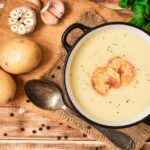 einfache-Kartoffelsuppe-Rezept-wie-bei-Oma-klassisch-auch-vegetarisch-oder-mit-Fleisch-und-Gemuese