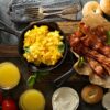 Ruehrei-Rezept-Ideen-Rezepte-klassisch-Tomaten-Speck-Milch-mit-und-ohne